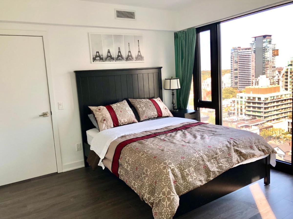 2 Bedroom Plus Den Condo Toronto Eksteriør billede